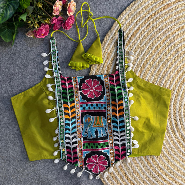 HALTER NECK STYLE REAL SHELL🐚 BLOUSE WORK